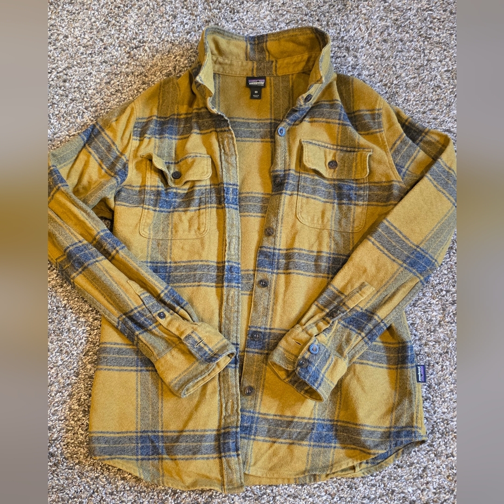 Patagonia Yellow and Blue Plaid Button Down Shirt